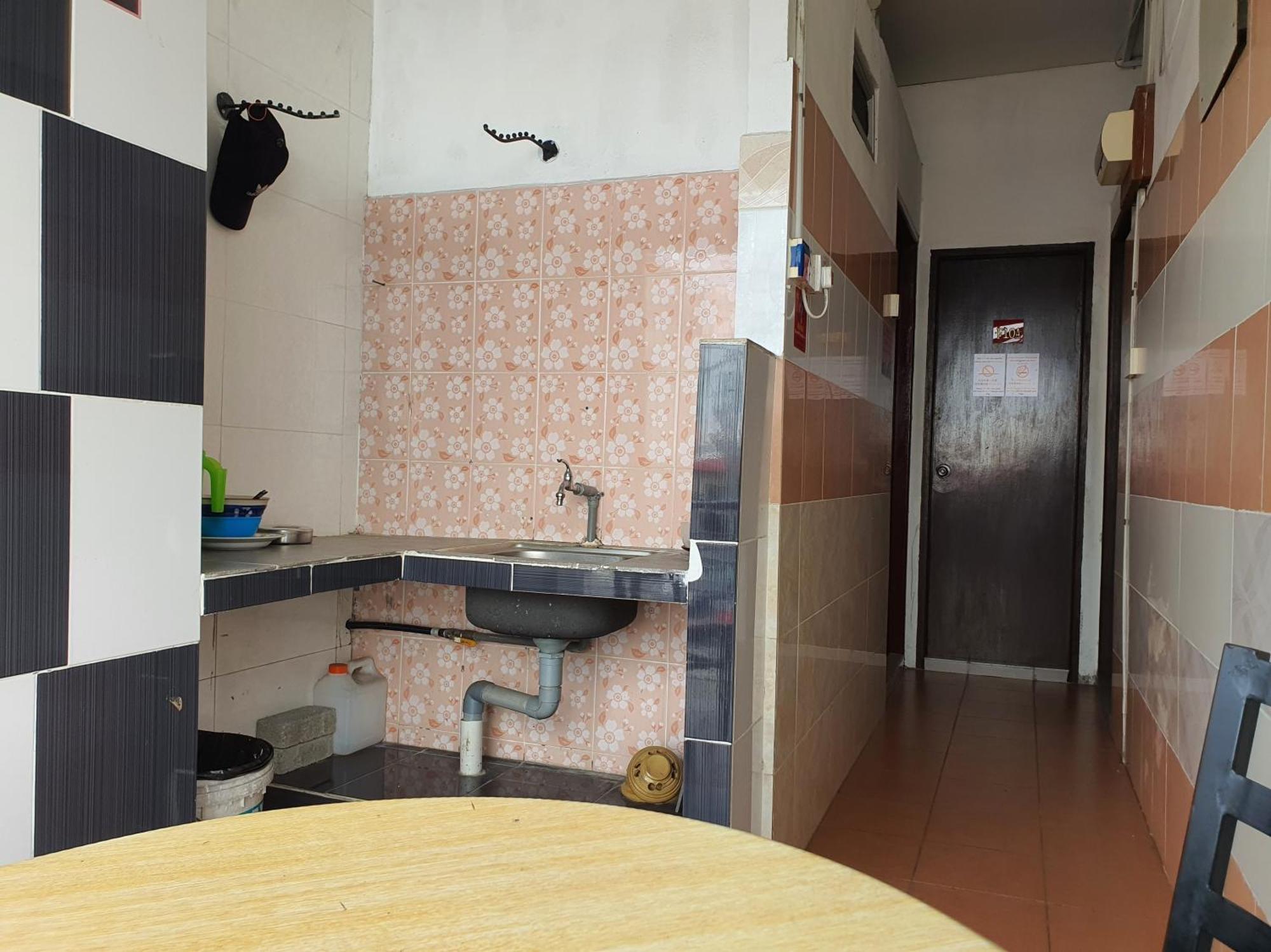 Oyo 90972 Jj Homestay Miri Luaran gambar