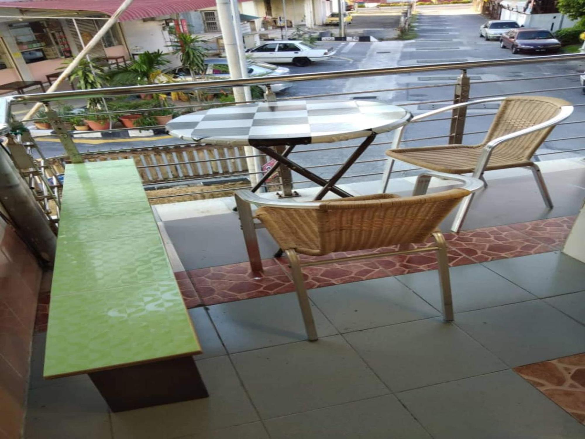 Oyo 90972 Jj Homestay Miri Luaran gambar
